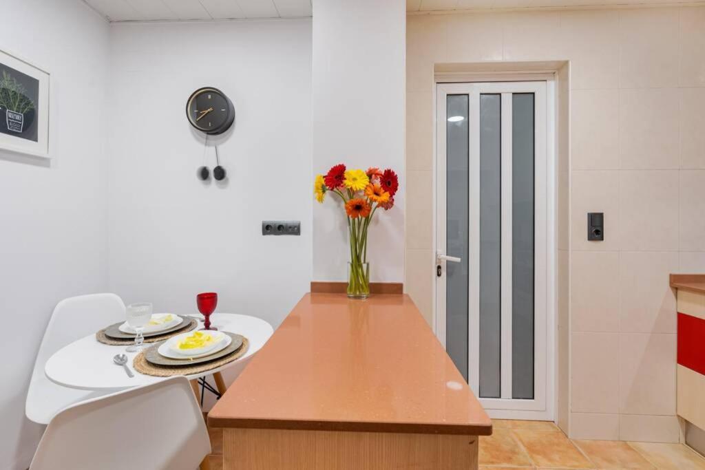 Lodging Apartments Villa De Gracia 2 Bedroom Cozy Apartment Barcelona Luaran gambar